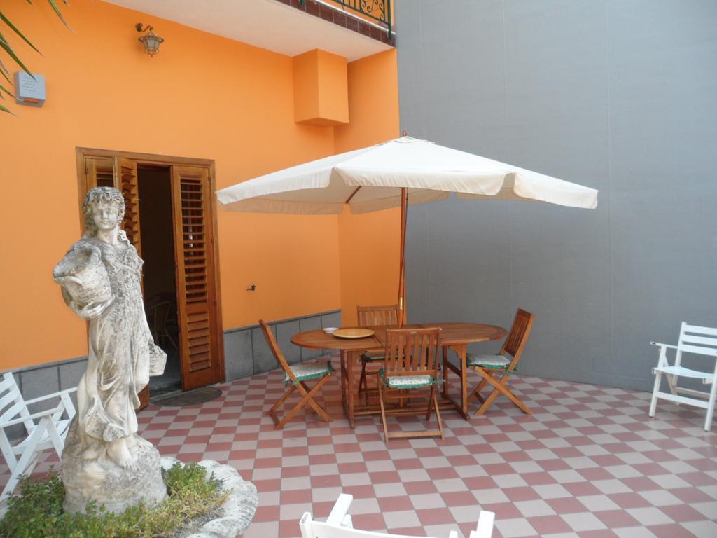 Il B&B Maison Graziella Viagrande Buitenkant foto