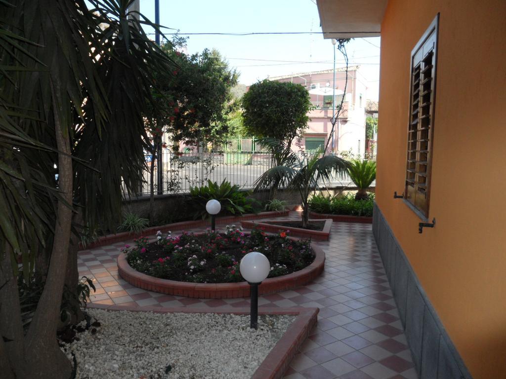 Il B&B Maison Graziella Viagrande Buitenkant foto